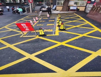 宿迁宿迁厂区划线，园区停车场划线，车库标识标线